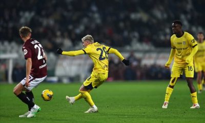 Valentin Mihaila al tiro in Torino Parma 0 0 19a giornata Serie A 2024 2025