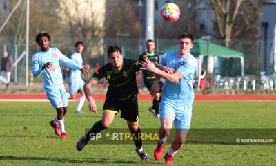 Fidentina Colorno 2 1 23a giornata Eccellenza gir. A 2024 2025 Agustin Gallego e Simone Dodi si contendono il pallone