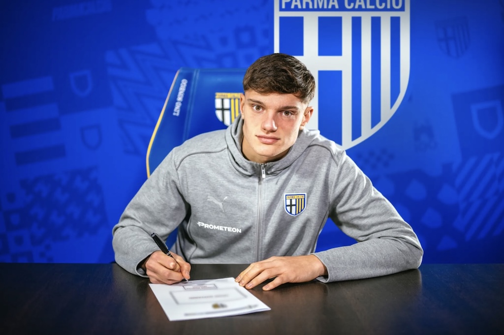 Giovanni Leoni firma il rinnovo con il Parma Calcio