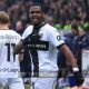 Parma Bologna 2 0 26a giornata Serie A 2024 2025 Ange Yoan Bonny tocca lo stemma dei ducali durante i festeggiamenti