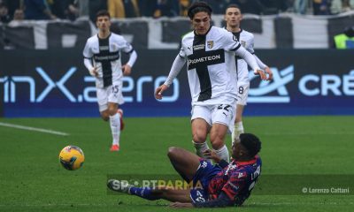 Parma Bologna 2 0 26a giornata Serie A 2024 2025 Matteo Cancellieri fermato dalla scivolata di Jhon Lucumi