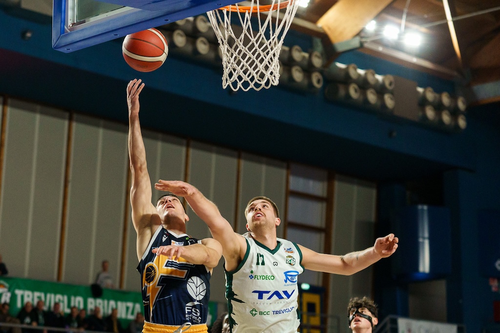 Treviglio Brianza Foppiani Fulgor 75 79 Fidenza 28a giornata Serie B nazionale basket 2024 2025