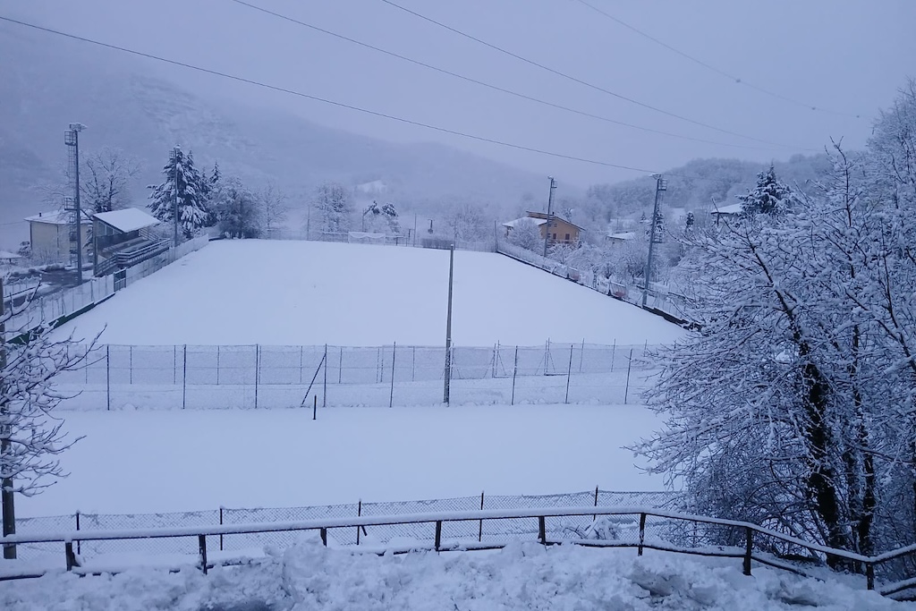 campo Comunale Don Bosco di Palanzano innevato