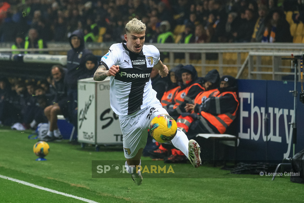 Mihaila piace al Lecce, Sticchi Damiani conferma: «Valutazioni in corso» 1 Parma Lecce 1 3 23a giornata Serie A 2024 2025 stop al volo di Valentin Mihaila