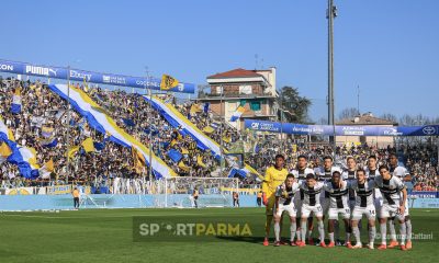 Parma Torino 2 2 28a giornata Serie A 2024 2025 undici di partenza crociato con la Curva Nord alle spalle