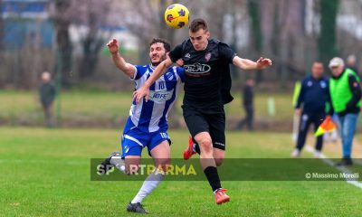 Team Traversetolo Marzolara 1 1 24a giornata Prima Categoria gir. B 2024 2025 Marco Rossetti insegue Tommaso Orlandini che si allunga il pallone di testa