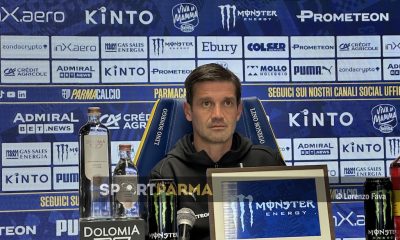 mister Cristian Chivu Parma Calcio in conferenza stampa al Tardini il 7 marzo 2025