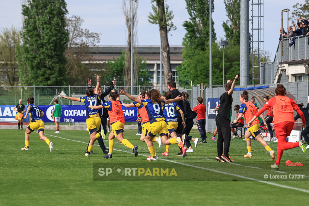 Parma Women: prima seduta a Noceto, ritiro a Ronzone dal 3 agosto 1 2025 04 19 26a giornata Serie B femminile Parma Genoa 1 0 promozione in serie A femminile la gioia delle gialloblu al triplice fischio