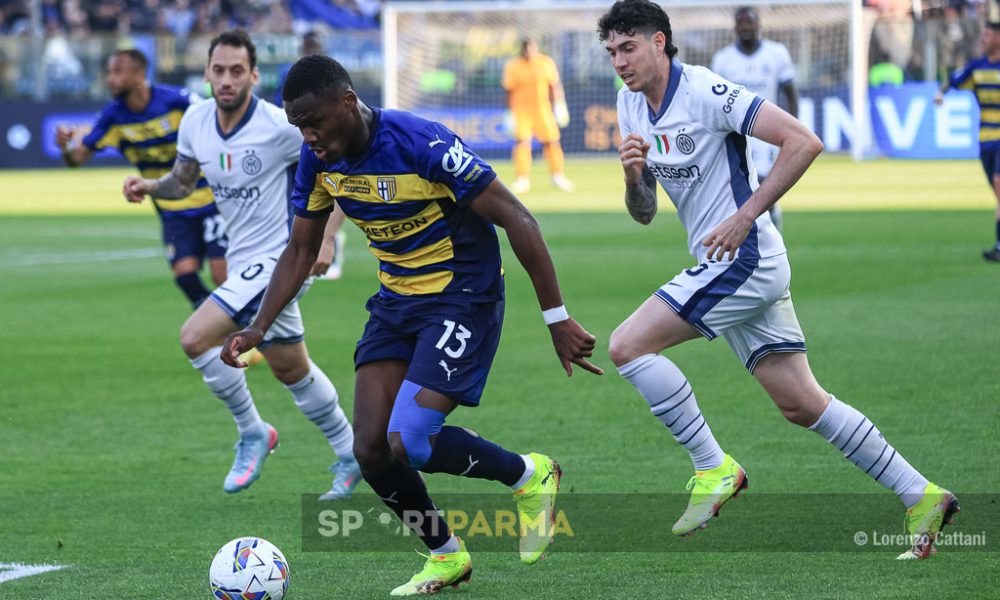 Parma Inter 31a giornata Serie A 2024 2025 Ange Yoan Bonny lascia sul posto Alessandro Bastoni
