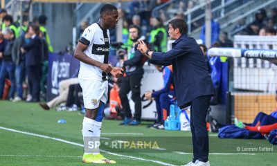 Parma Juventus 1 0 33a giornata Serie A 2024 2025 Ange Yoan Bonny a colloquio con mister Cristian Chivu