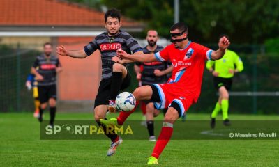 Real Sala Baganza Fognano 3 0 29a giornata Prima Categoria gir. B 2024 2025 Riccardo Ciervo e Nicholas Battilocchi si contendono il pallone