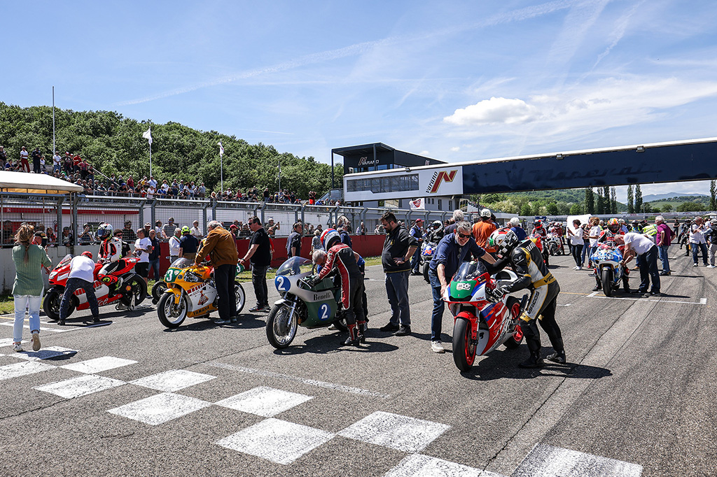 ASI MotoShow: la storia della moto in pista a Varano 1 ASI MotoShow 2024 36 b