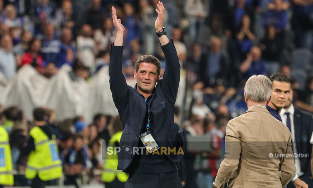 Atalanta Parma 2 3 38a giornata Serie A 2024 2025 mister Chivu saluta a fine partita