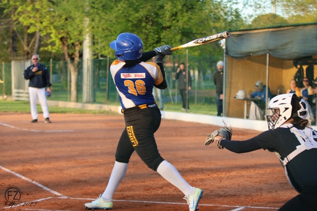 Softball A1: una vittoria per Collecchio. Old Parma, è crisi nera 1 Fatou Sall in Italposa Forli vs Old Parma 08 04 2025 Serie A1 softball