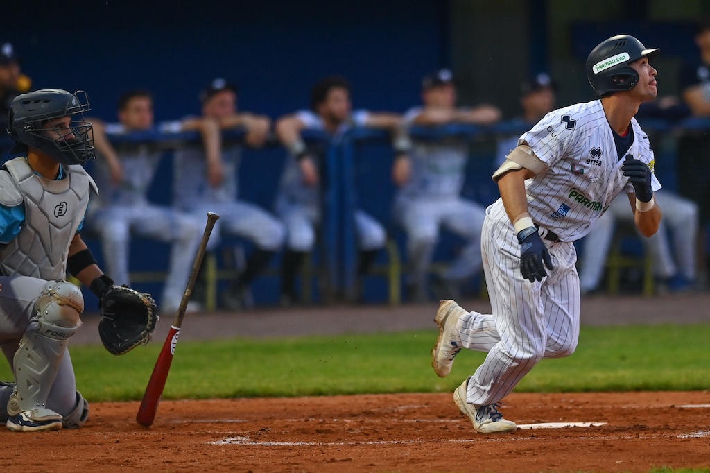 Unipol Bologna battuto 10-8, Parma Clima ingrana la quinta 1 Gabriele Angioi fuoricampo Foto Corrado Benedetti per Parma Clima baseball