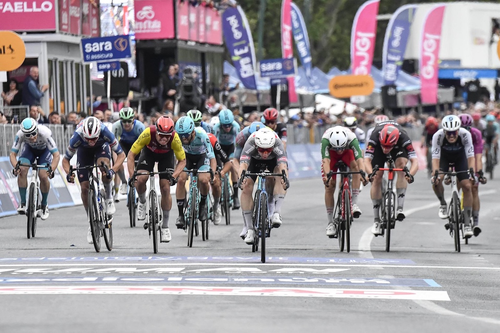 Giro d'Italia: è di Groves la 6ª tappa. Bardiani ancora in top10 1 Martin Marcellusi VF Group Bardiani CSF Faizane alla sesta tappa del Giro dItalia