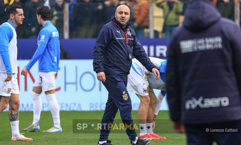 Parma Bologna 2 0 26a giornata Serie A 2024 2025 il vice allenatore Antonio Gagliardi