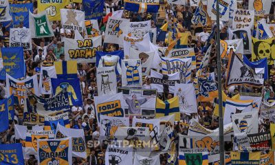 Parma Como 0 1 35a giornata Serie A 2024 2025 bandiere crociate in Curva Nord
