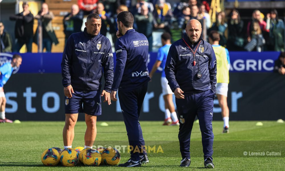 Parma Torino 2 2 28a giornata Serie A 2024 2025 il collaboratore tecnico Angelo Palombo e il vice allenatore Antonio Gagliardi nel riscaldamento
