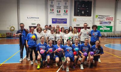 i festeggiamenti dellunder 13 femminile Valtarese Basket per il titolo di campionesse regionali
