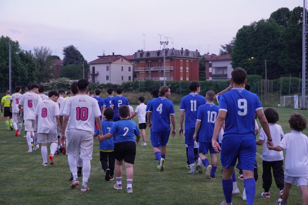 Prima, playoff regionali: San Secondo in semifinale, fuori il Team Traversetolo 1 ingresso in campo di Maranello Team Traversetolo 2 1 quarti di finale playoff regionali Prima Categoria 2024 2025