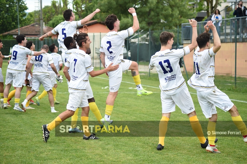 Playoff e playout: avanti FFM e Solignano. Si salvano solo Sala e Basilica 1 lesultanza dei giocatori del Real Sala Baganza dopo la vittoria nello spareggio playout contro il Team Santa Maria Lesignano 1 0 Prima Categoria gir. B 2024 2025