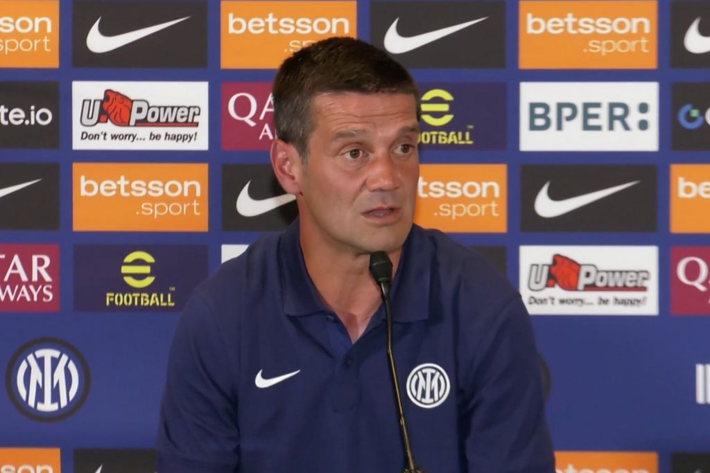 Chivu: «Inter, una sorpresa! Il progetto era restare a Parma» 1 Cristian Chivu in conferenza stampa di presentazione da allenatore dellInter per la stagione 2025 2026