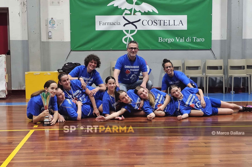 Valtarese Basket: la favola dell'U13 femminile sulle frequenze di Radio1 Rai 1 Farmacia Costella Valtarese BAsket Under 13 femminile foto Marco dallara