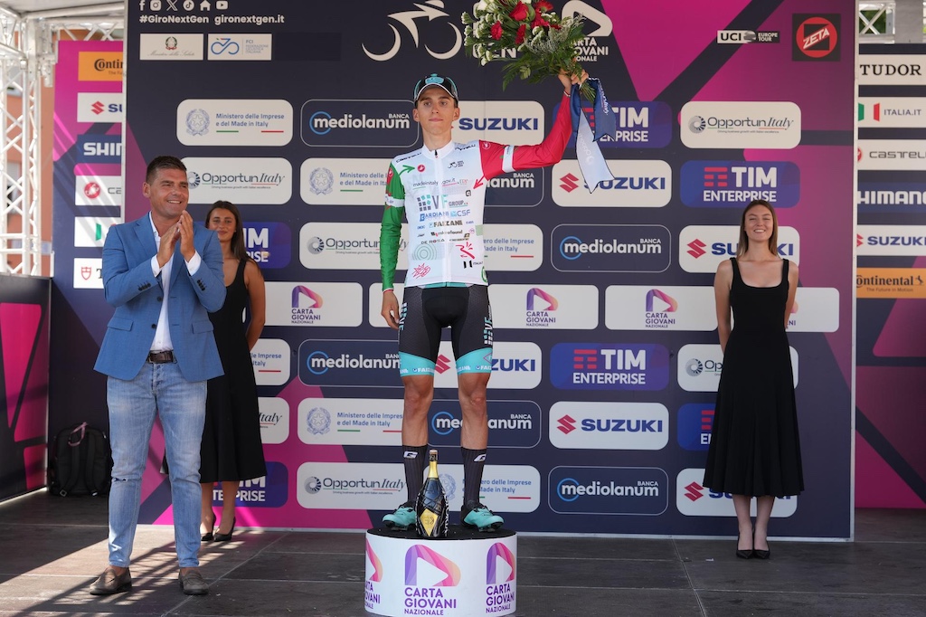 Giro Next Gen: Turconi difende il 3° posto generale e la maglia tricolore 1 Filippo Turconi VF GRoup Bardiani CSF Faizane difende la maglia tricolore e il terzo posto nella generale dopo la 6a tappa del Giro Next Gen