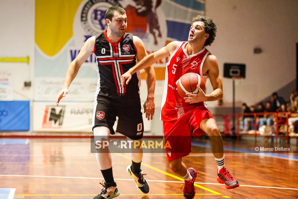 Mazzei Architects Valtarese vs Cus Parma 69 71 gara2 finale playoff Divisione Regionale 2 s.s. 2024 2025 Manuel Angella contrastato
