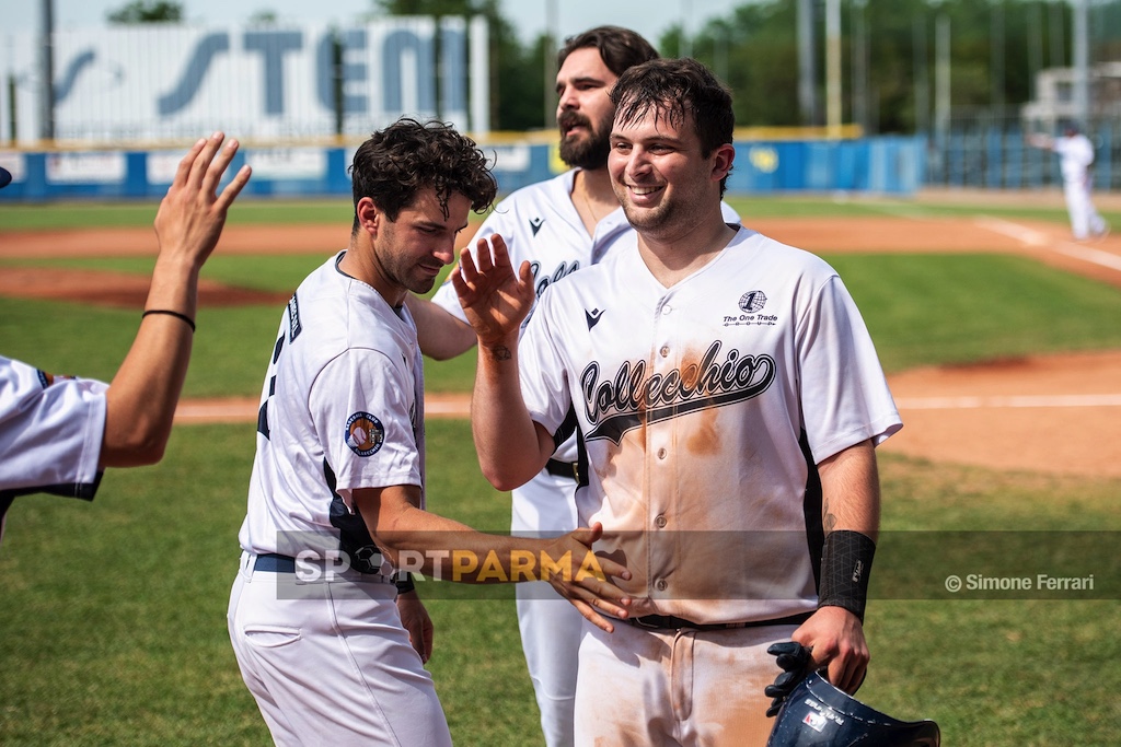 Baseball A: Collecchio fa lo sweep, Oltretorrente ko nel derby 1 complimenti in Camec Collecchio Platform TMC Poviglio 6a giornata Serie A baseball 2025 foto Simone Ferrari