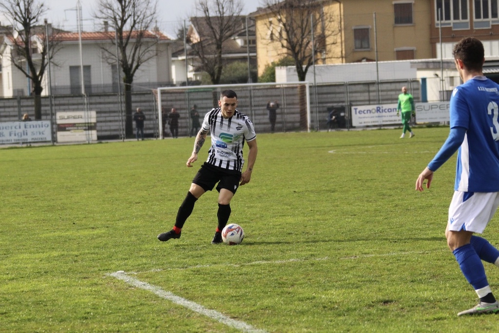 Mercato dilettanti: tris del Fognano e Agazzi va al Viadana 1 il bianconero Gabriele Illari in Pontenurese Fidenza 2 1 30a giornata Promozione gir. A 2024 2025
