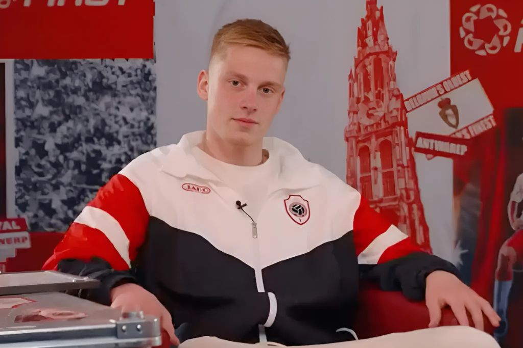 Calciomercato: c’è anche il Parma sul difensore belga Van Den Bosch 1 il difensore Zeno Van Den Bosch Royal Antwerp