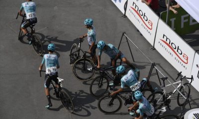 squadra VF Group Bardiani CSF Faizane per strada
