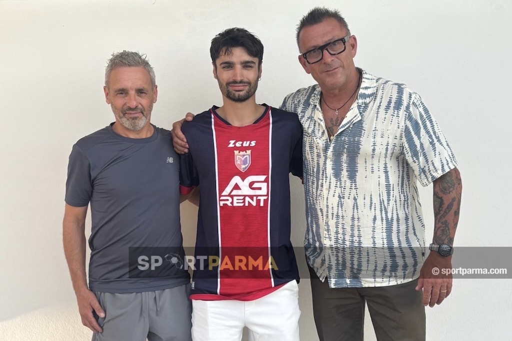 Basilicastello: saltato Leo Martinez, arriva Coscelli 1 il nuovo acquisto del Basilicastello Davide Coscelli tra il presidente Andrea Rolla a sinistra e lallenatore Matteo Brandolini a destra