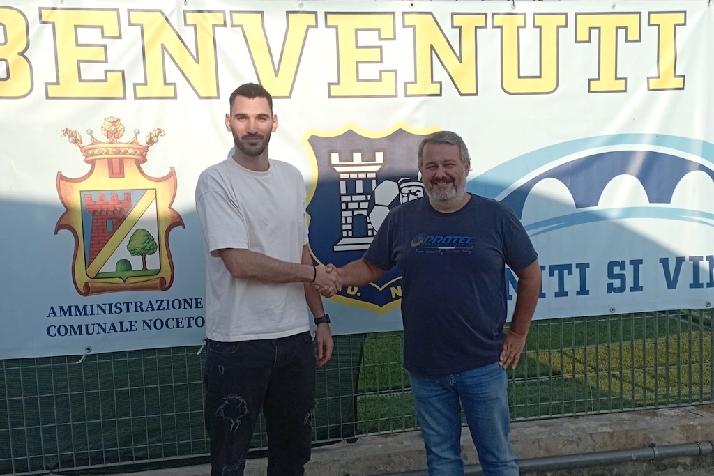 Colpo di mercato del Noceto: preso Benedini dalla FFM 1 il nuovo attaccante del Noceto Diego Benedini con il presidente Rocco Sandei