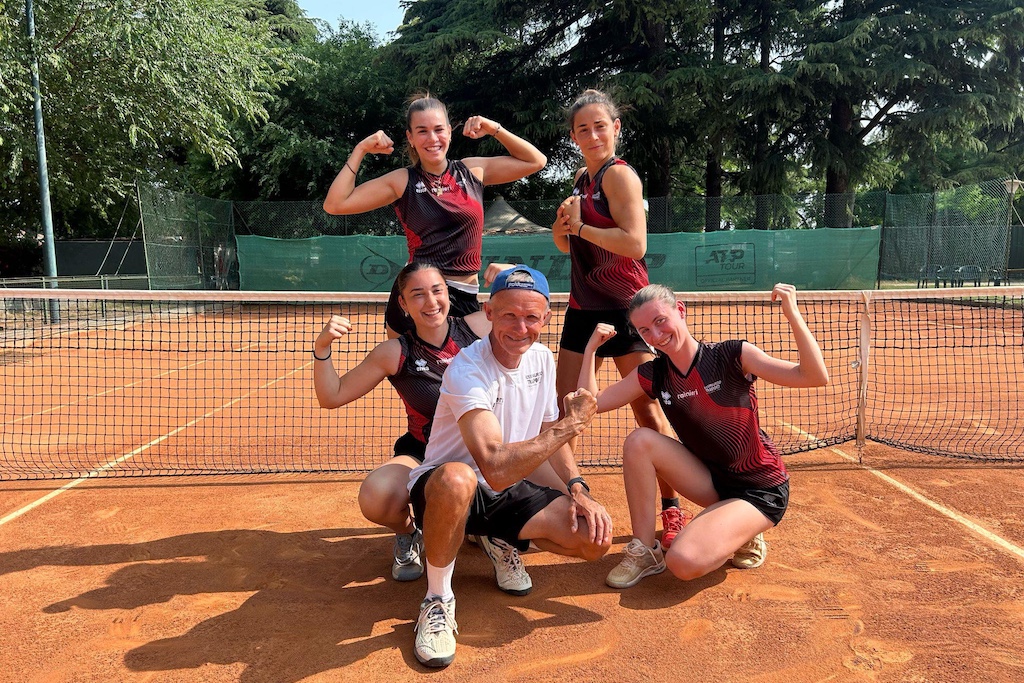 Tennis: il President fa la storia, promosso in B1 femminile 1 la squadra femminile del tennis club president di ontechiarugolo