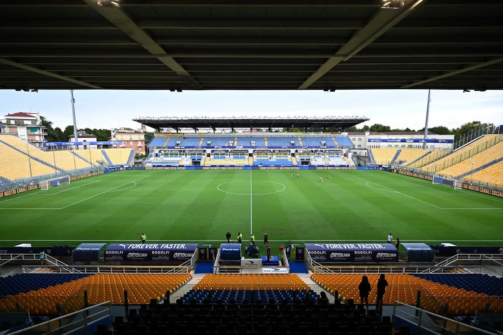 Parma, la pre season inizia al Tardini: domenica test match con l'U20 1 panoramica campo stadio Ennio Tardini di Parma