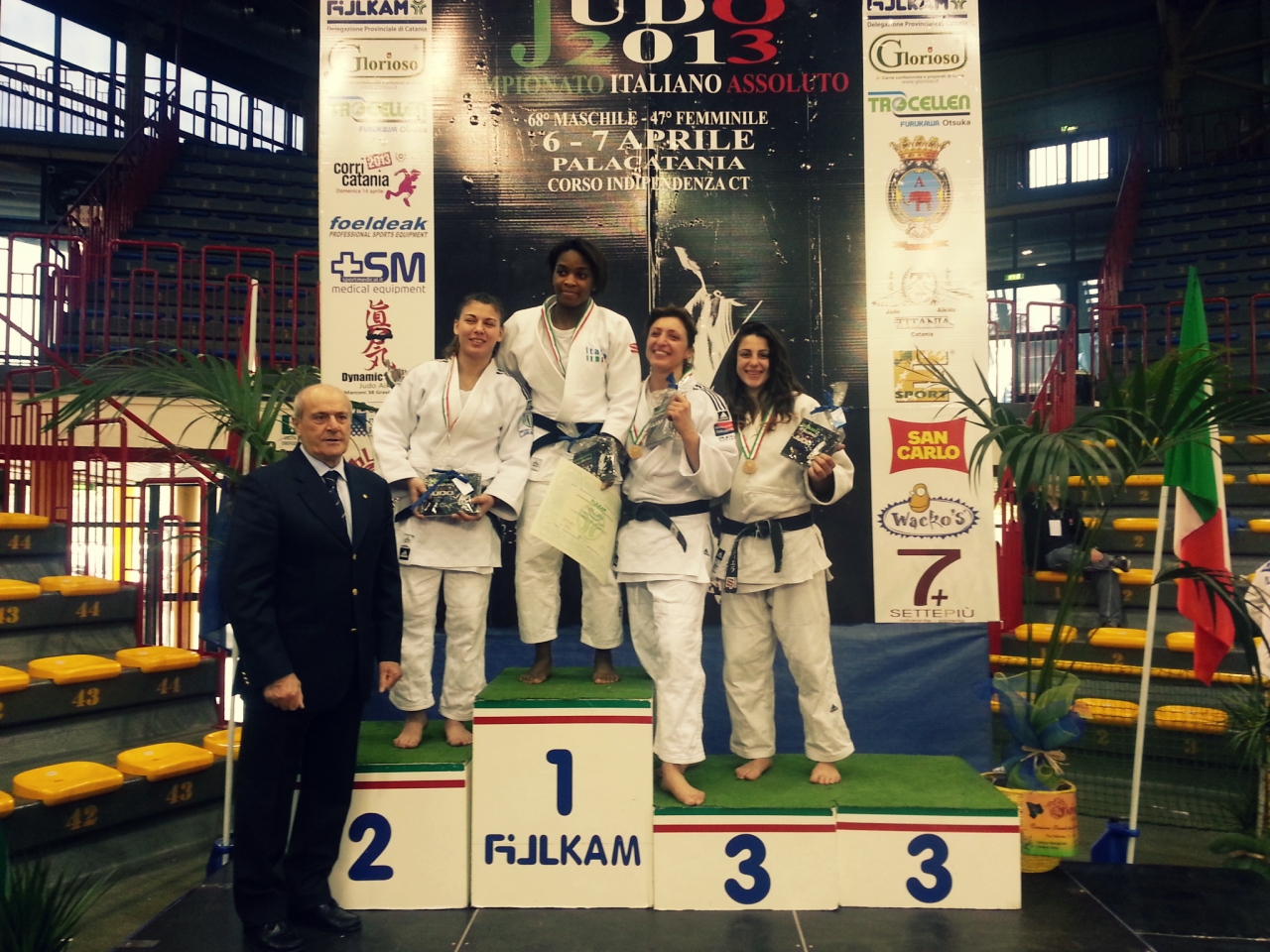 Podio 63kg 487051070