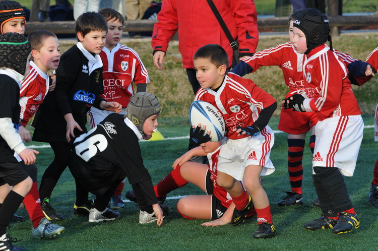 Rugby giovanile azione 123282285